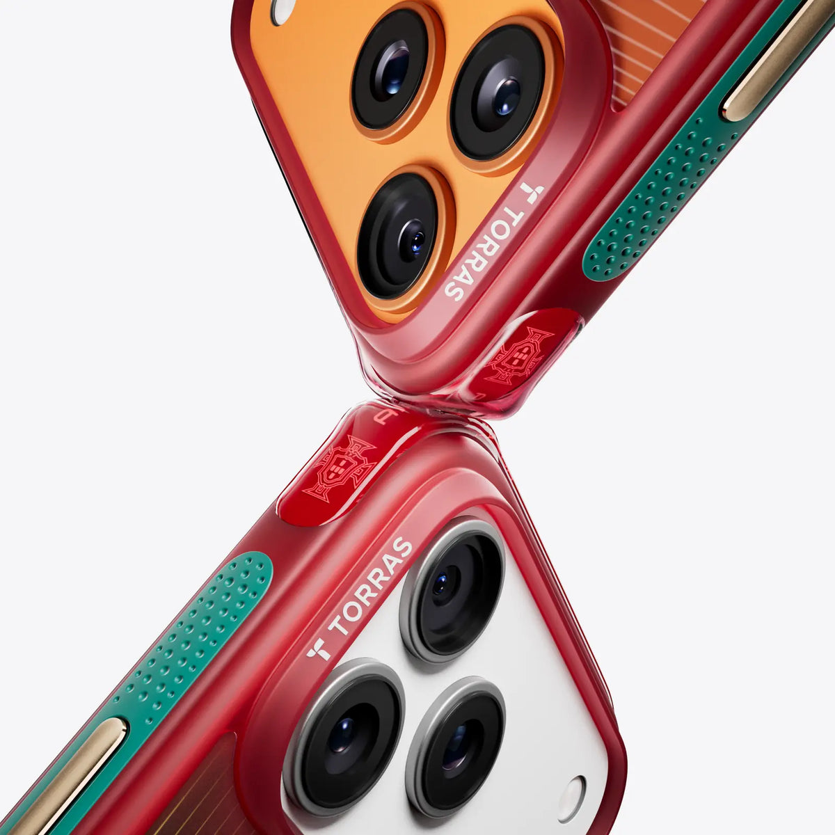 TORRAS Ostand Q3 Air cases in red and green, camera bezel detail