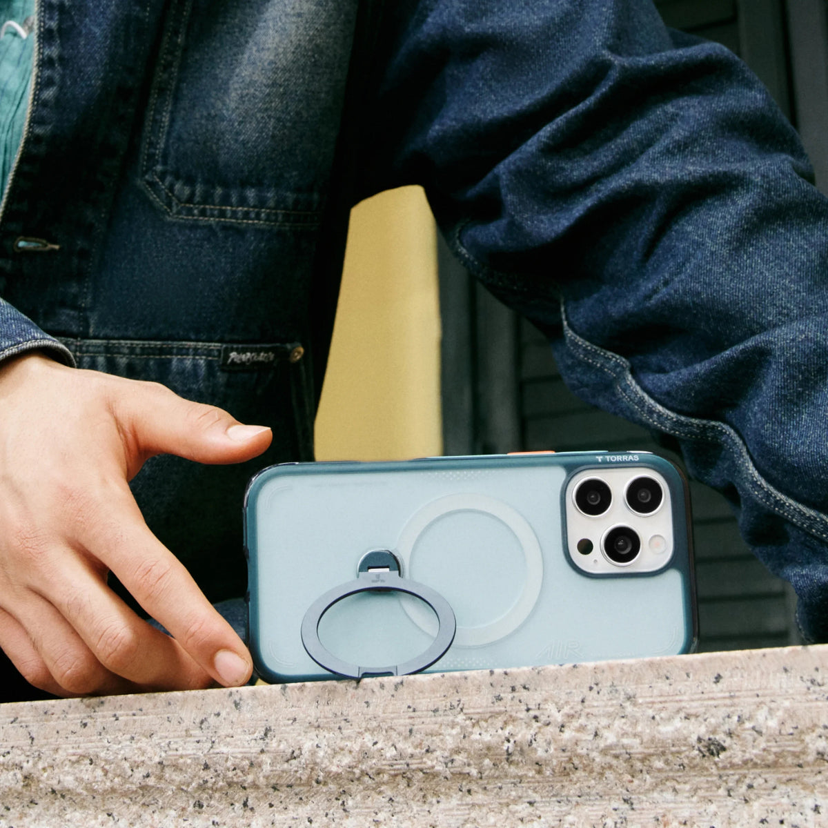 TORRAS Ostand Q3 Air iPhone 16 Pro case with magnetic stand & MagSafe ring.